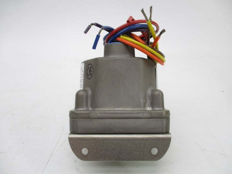 BARKSDALE D2H-H18SS 480VAC 3A 0.4-18PSI NSMP