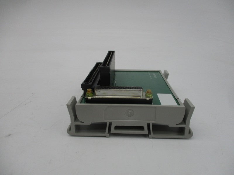 ALLEN BRADLEY 1492-RAIFM8-3 SER. C 0-132VAC/DC (BR/WH) NSMP