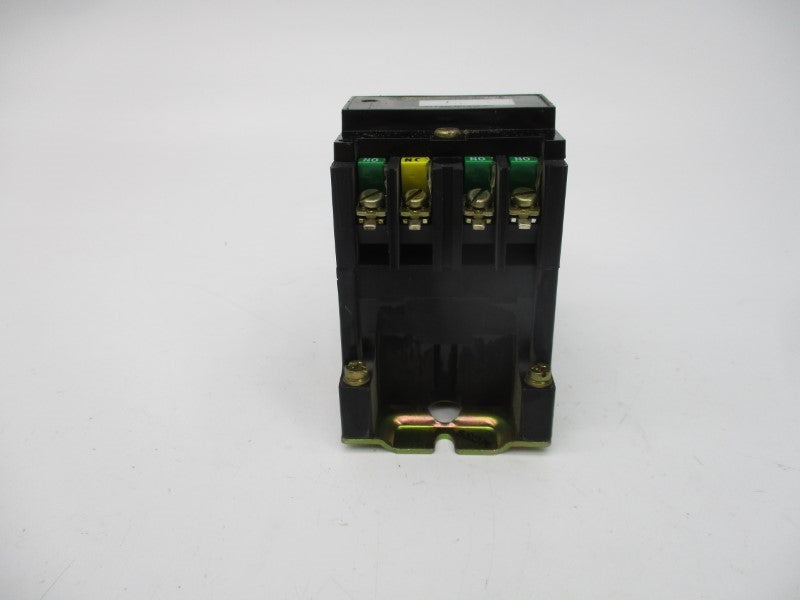 ALLEN BRADLEY 700-R310A1 SER. B 110/120V NSNP