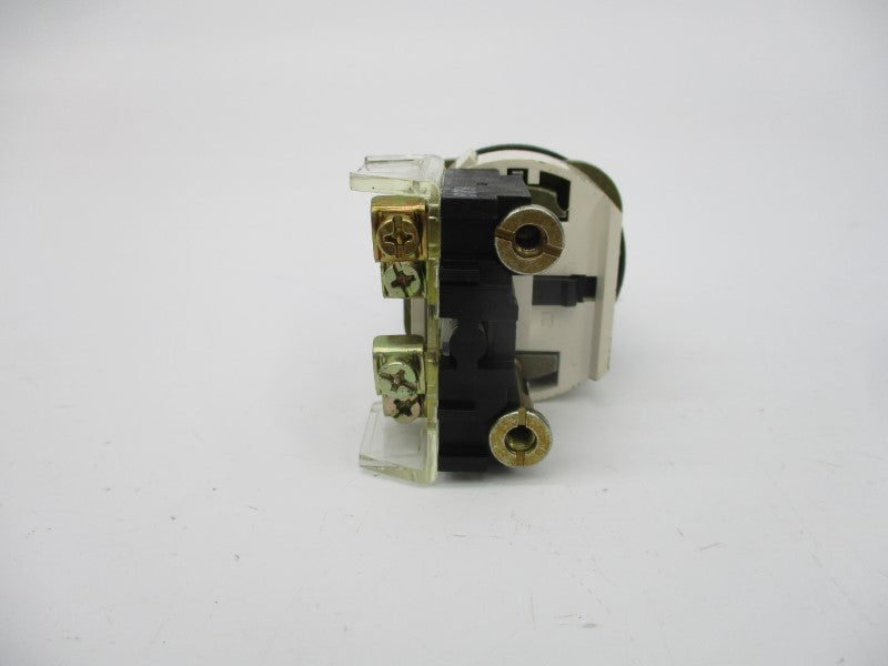 ALLEN BRADLEY 800T-J4A SER. T 600VAC UNMP