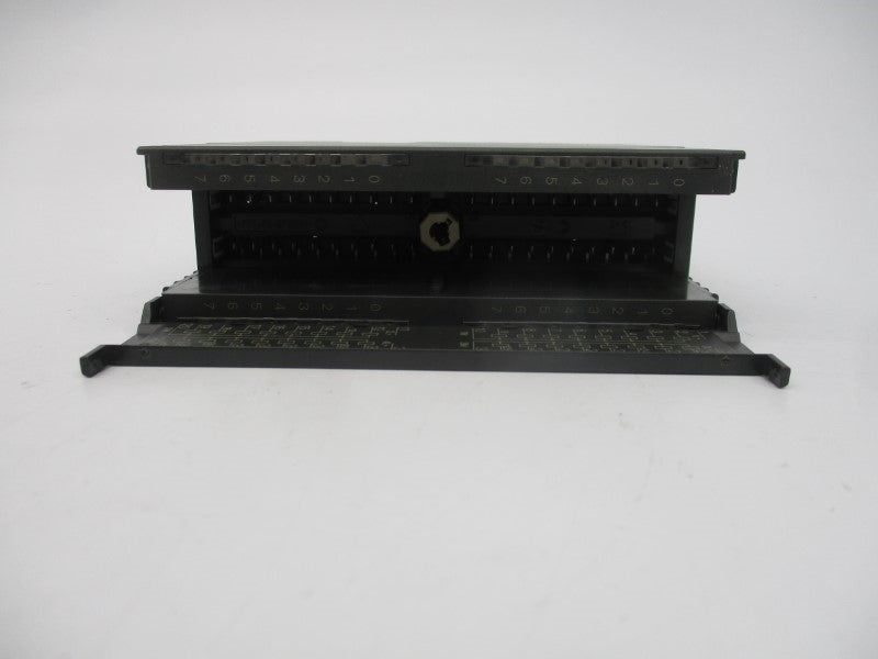 SIEMENS 6ES7322-1BL00-0AA0 (NO TERMINAL) UNMP