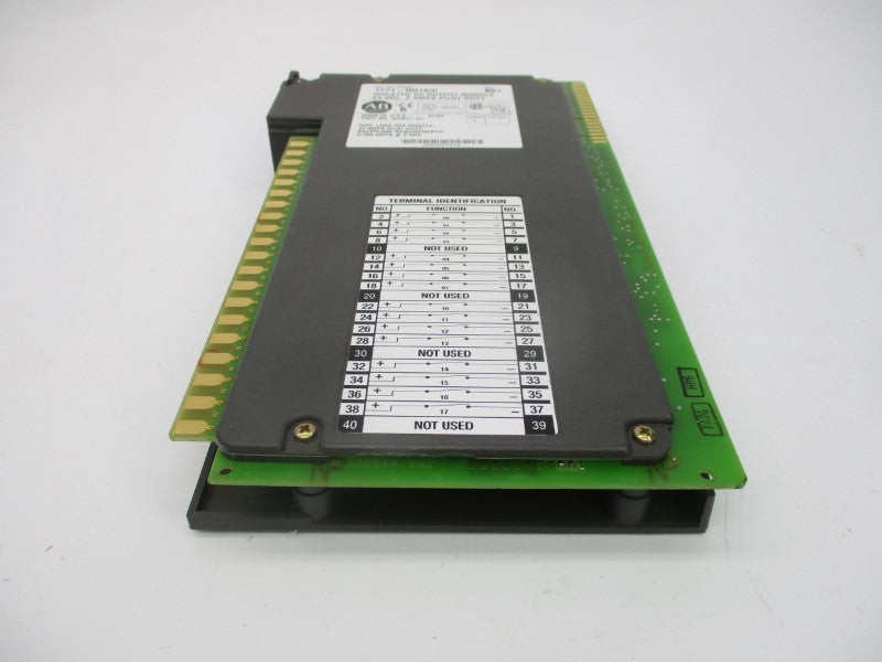 ALLEN BRADLEY 1771-OQ16 SER. C 24VDC 2A REV. B01 UNMP