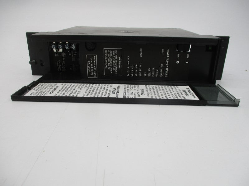 GE FANUC IC697PWR711J 120/240VAC 1.4/0.7A NSNP
