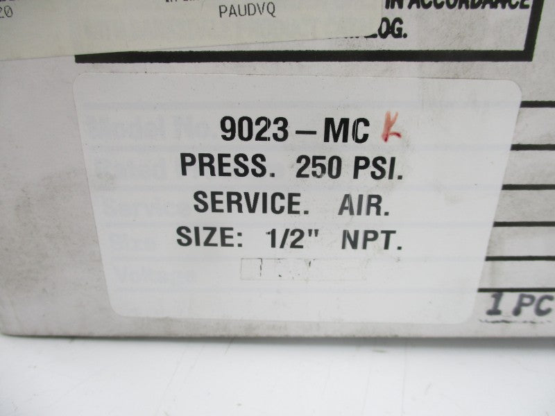 BARKSDALE 9023-MC 250PSI 1/2" NSMP