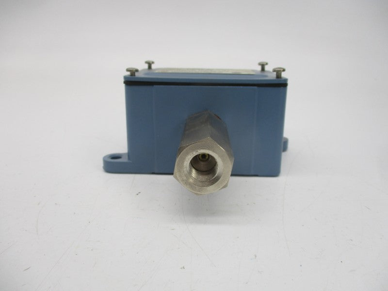 UNITED ELECTRIC J6-258 480VAC 0-50PSI NSNP