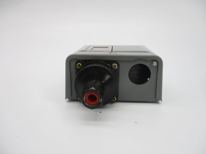 JOHNSON CONTROLS P70AA-5C 208/240V 17A 100PSI 1/4" NSMP