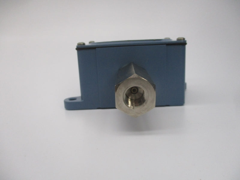 UNITED ELECTRIC J6-272 480VAC 15A 0-250PSI NSMP
