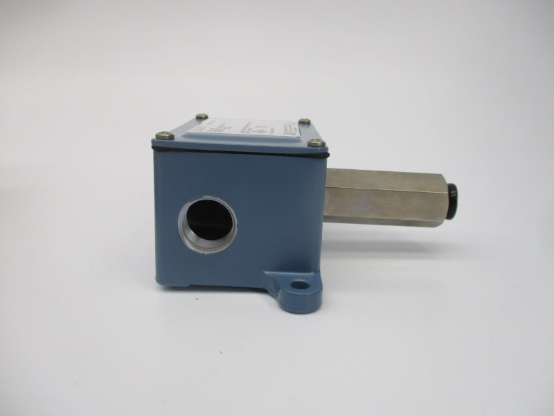 UNITED ELECTRIC J6-272 480VAC 15A 0-250PSI NSMP
