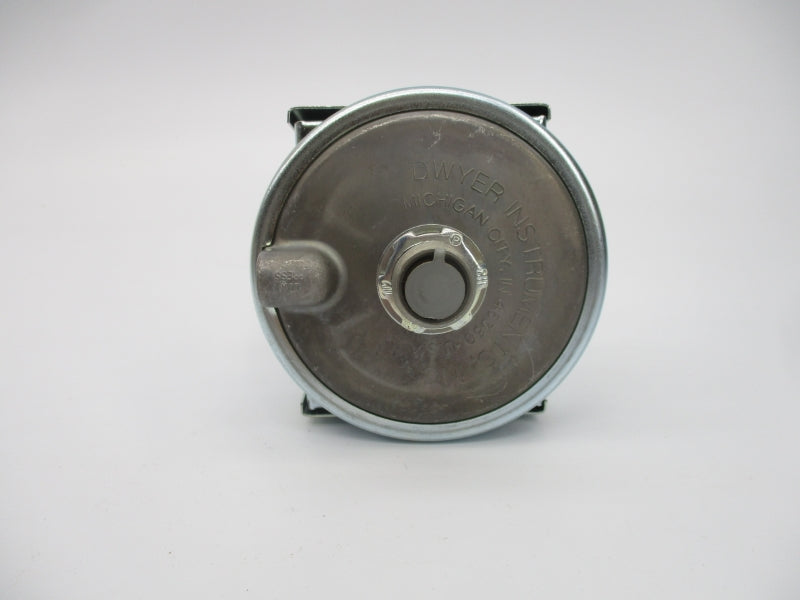 DWYER 1823-5 125-480VAC 15A 10PSI NSMP