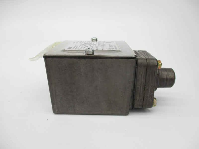 INGERSOLL RAND E1H-H90 480VAC 3A 3-90PSI NSMP