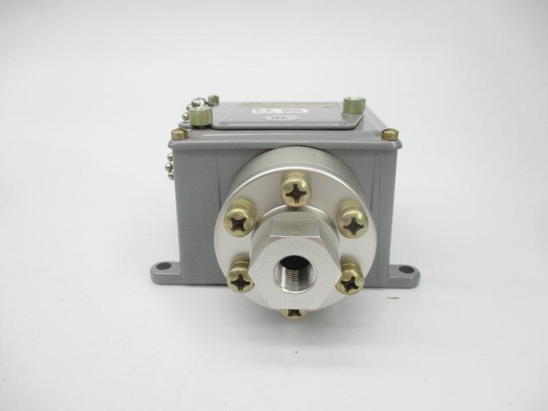 CUSTOM CONTROLS 604G3 125-480VAC 15A 50-375PSI NSMP