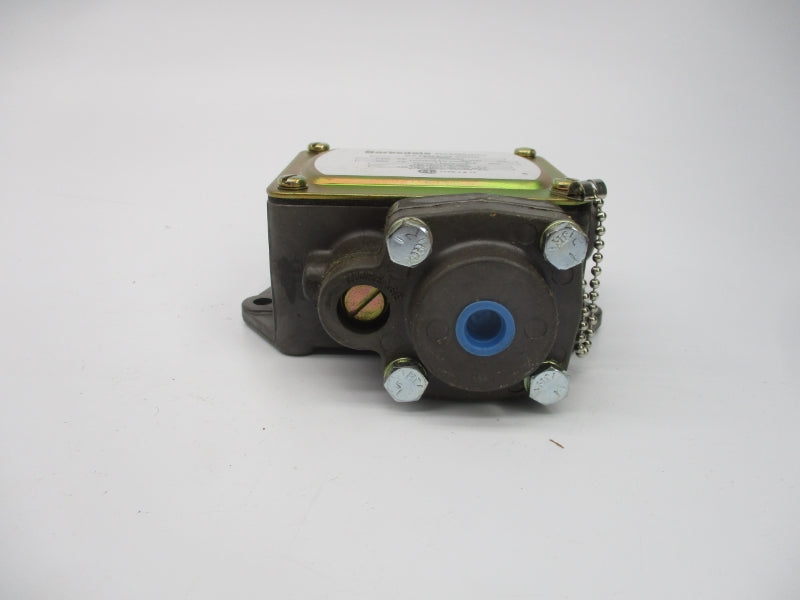 BARKSDALE P1H-B340 600VAC 2A 6-340PSI NSMP