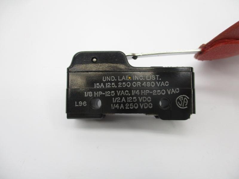 MICRO SWITCH BZ-2RW84127 480VAC 15A (AS PICTURED) NSNP