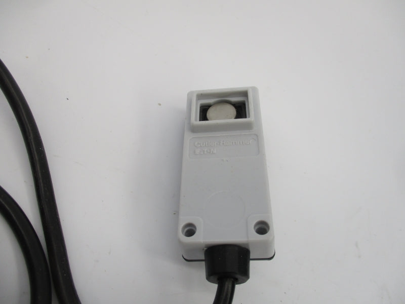 CUTLER HAMMER E53UCXT100A SER. A1 12-24VDC NSNP