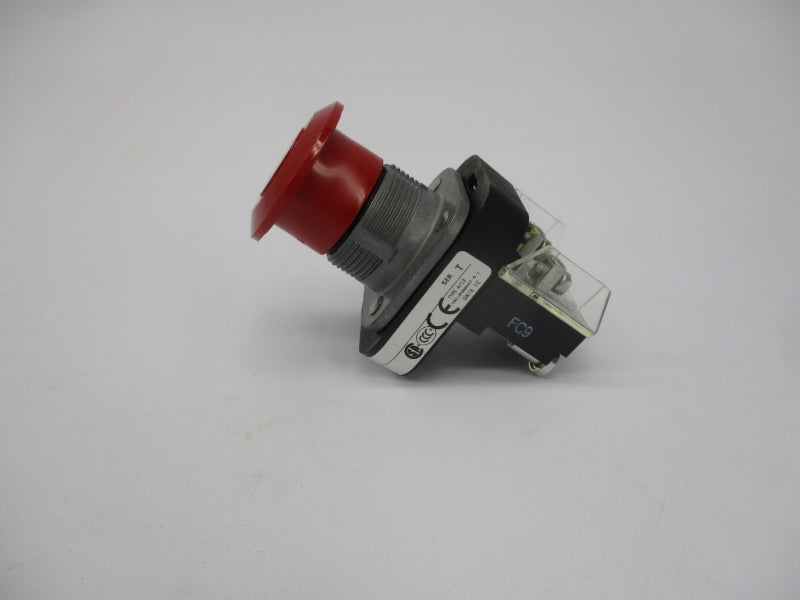 ALLEN BRADLEY 800T-FX6D4 SER. T 600V (WH) NSMP