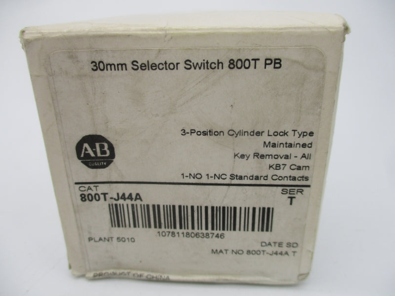 ALLEN BRADLEY 800T-J44A SER. T (WH) NSFS