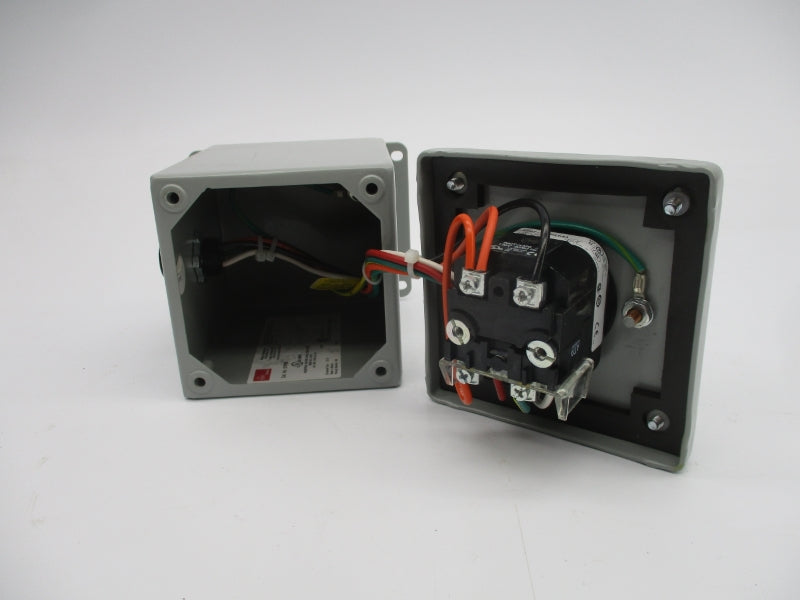 HOFFMAN E1PBX 800T-FXPH16AA E1PBX SER. U 120V UNMP