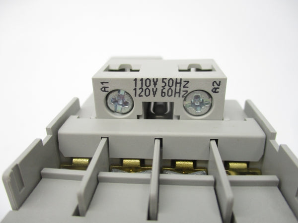 ALLEN BRADLEY 700-CF220D SER. A 110/120V 20A (WH) NSMP