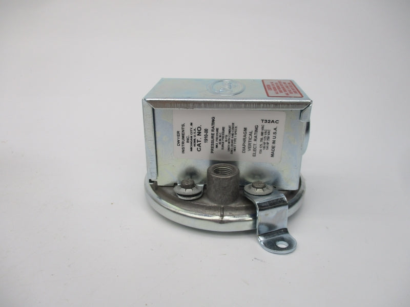 DWYER 1910-00 480VAC 15A 10PSI NSMP