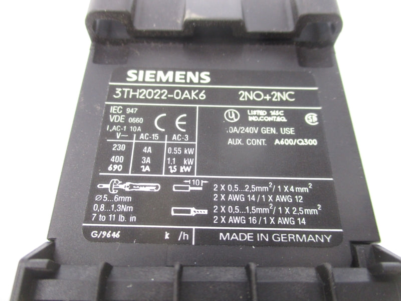 SIEMENS 3TH2022-0AK6 110/120VAC 4A NSMP