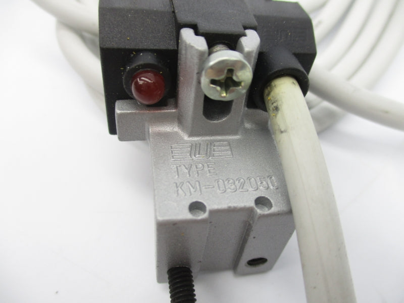 UNIVER KM-032050 250V 1A UNMP