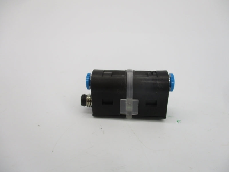 FESTO SDE5-D10-O-Q4-P-M8 527463 15-30VDC NSMP