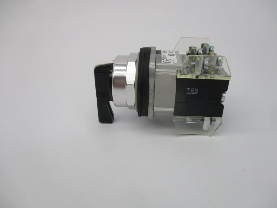 ALLEN BRADLEY 800T-J20B SER. T (WH) NSMP