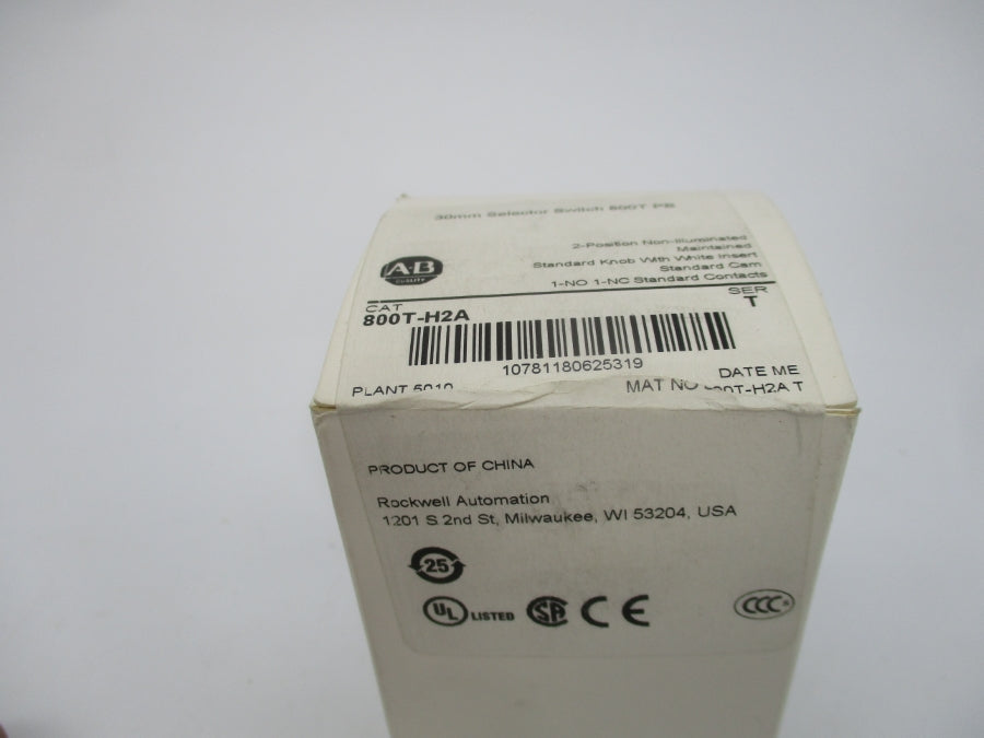 ALLEN BRADLEY 800T-H2A SER. T (WH) NSFS