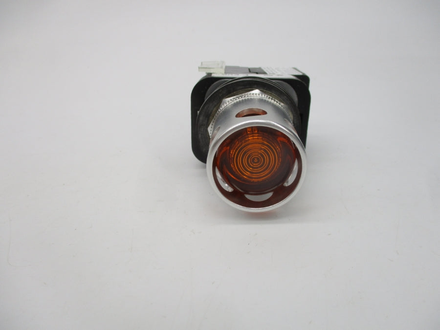 ALLEN BRADLEY 800T-QAHAD1 SER. U 12-130VAC/DC (WH) NSMP