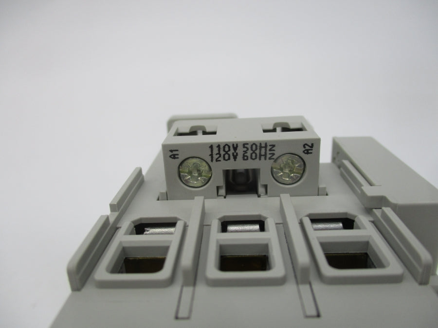 ALLEN BRADLEY 300-BOD930 SER. B 110/120V (BR/WH) NSMP