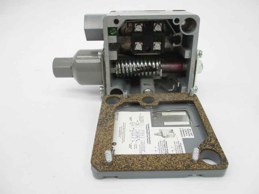 ALLEN BRADLEY 836T-T252J SER. A 120-600VAC 60A 6-75PSI  (BR/WH) NSMP