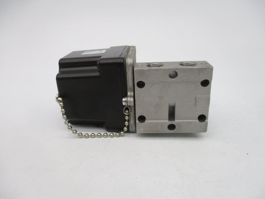 PARKER CCJ137B01 120VAC NSNP