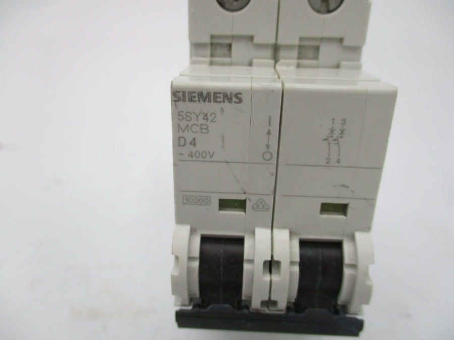 SIEMENS 5SY4204-8 5SY42MCBD4 400V 4A UNMP