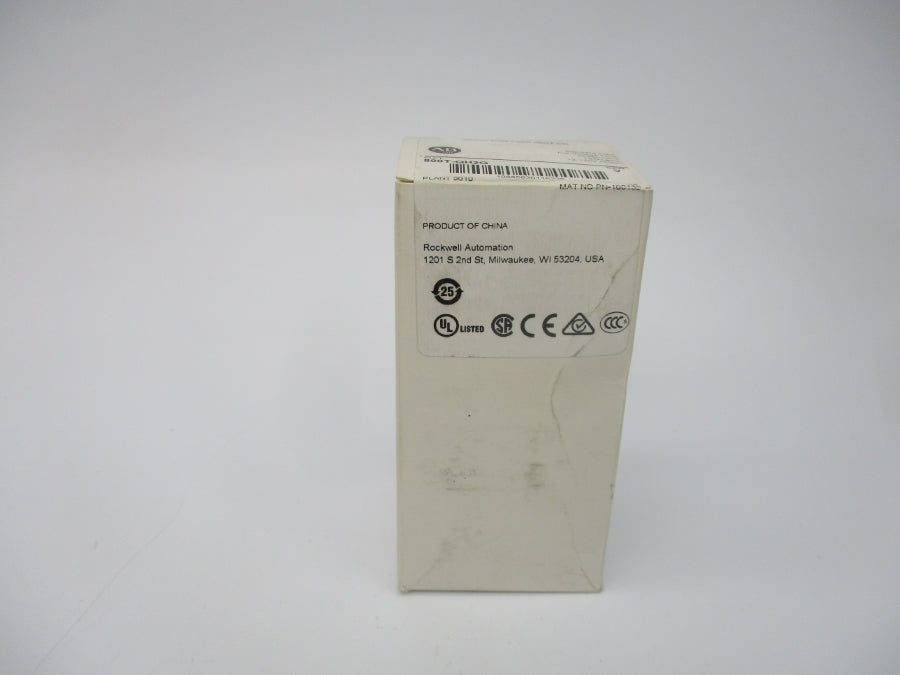 ALLEN BRADLEY 800T-QH2G SER. V 12-130VAC/DC (WH) NSFS