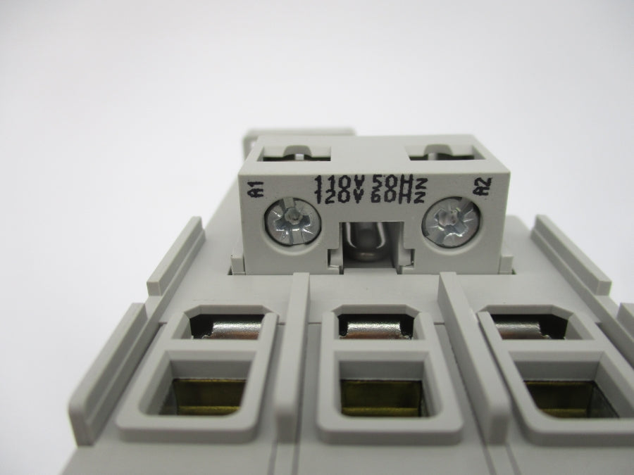 INDUSTRIAL SPARE PART 100-C37D00 SER. C 110/120V (BR/WH) NSMP