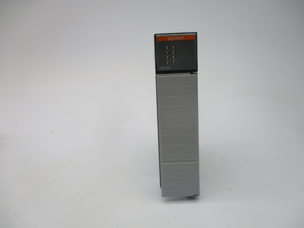 ALLEN BRADLEY 1746-OW8 SER. A 5-265VAC 15A NSMP