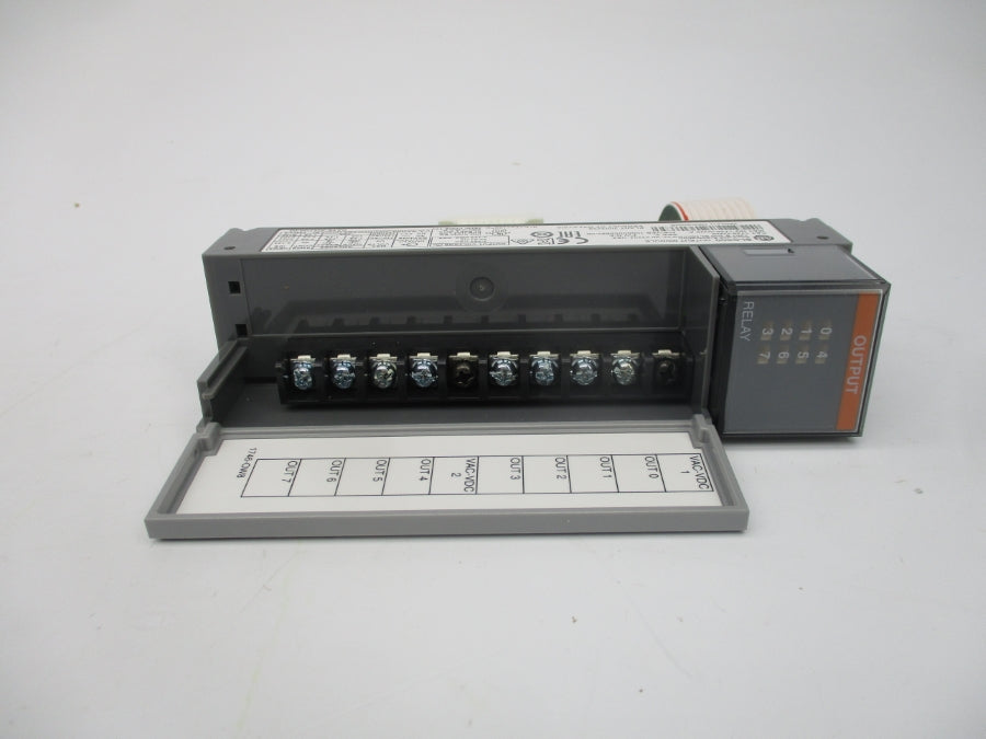ALLEN BRADLEY 1746-OW8 SER. A 5-265VAC 15A NSMP