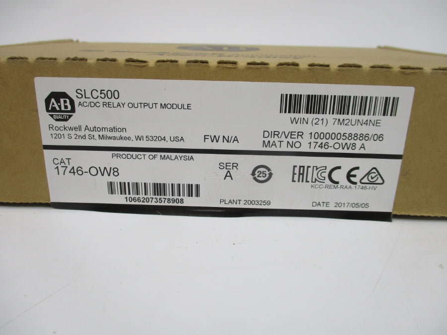 ALLEN BRADLEY 1746-OW8 SER. A 5-265VAC 15A NSMP