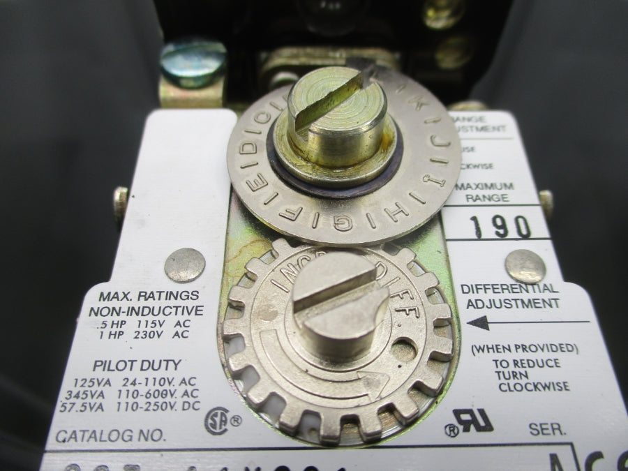ALLEN BRADLEY 837-A4JX231X142 SER. A 24-600VAC 80-190'F NSNP