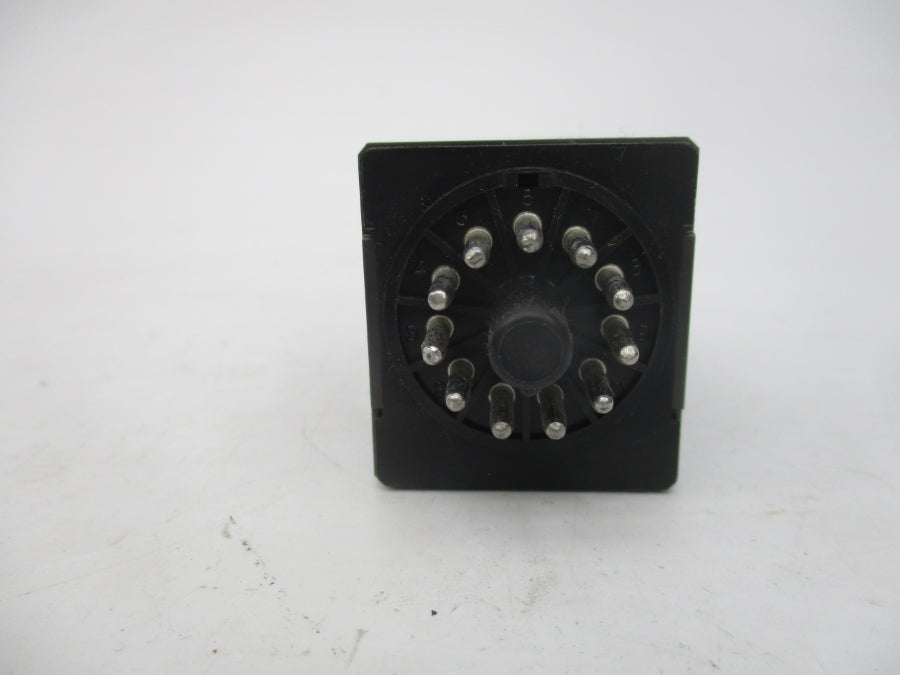 IDEC GT3D-4AD24 24VAC/DC NSMP