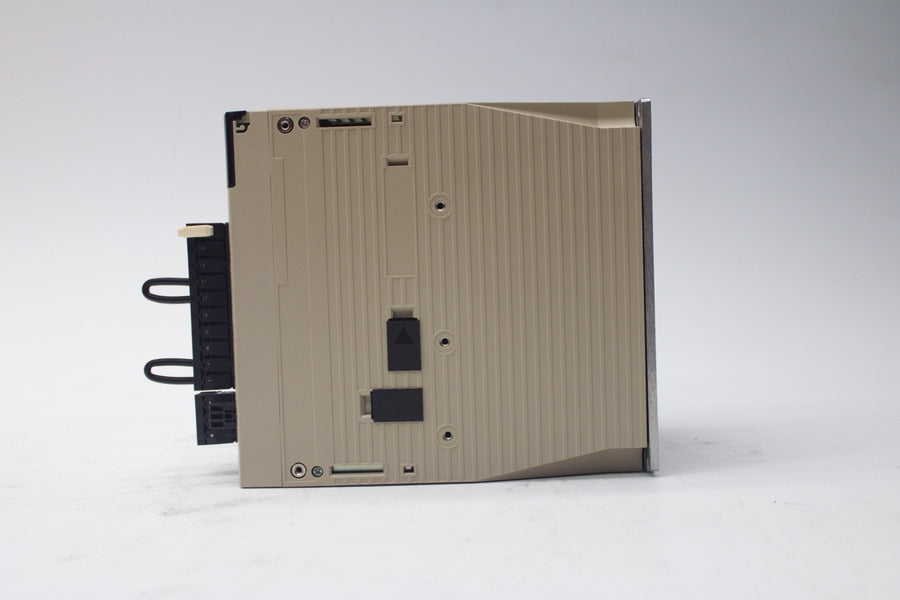YASKAWA ELECTRIC SGDV-1R9D01A 380-480V 1.2A NSMP