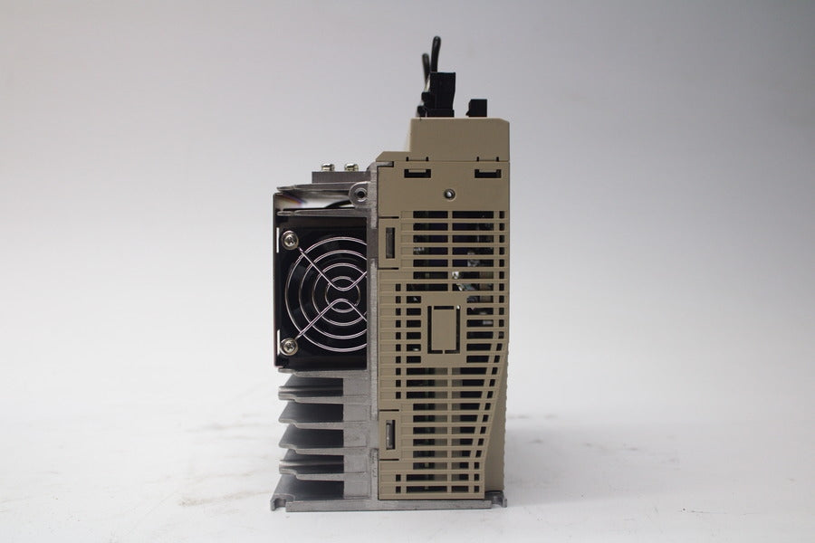 YASKAWA ELECTRIC SGDV-1R9D01A 380-480V 1.2A NSMP