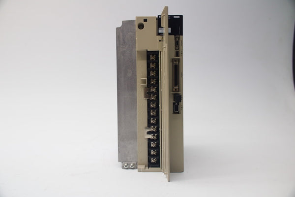 YASKAWA ELECTRIC SGDV-8R4D01A 380-480V 4.9A NSNP