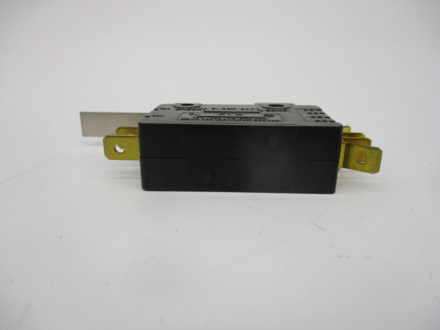 CHERRY ELECTRICAL E19 125/250VAC 15A NSNP