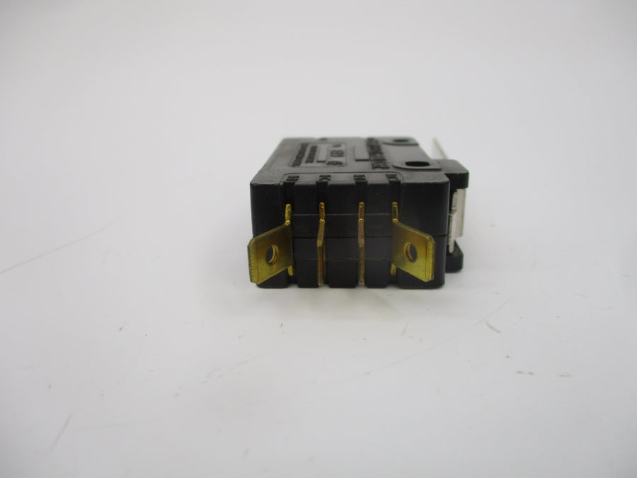 CHERRY ELECTRICAL E19 125/250VAC 15A NSNP