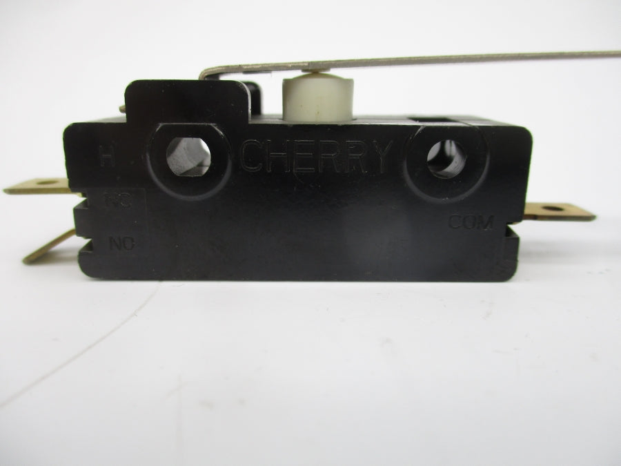 CHERRY ELECTRICAL E13 125/250VAC 15A NSNP