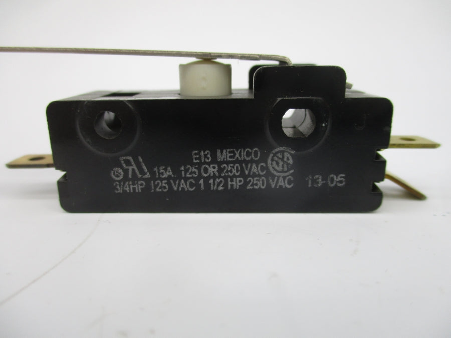 CHERRY ELECTRICAL E13 125/250VAC 15A NSNP