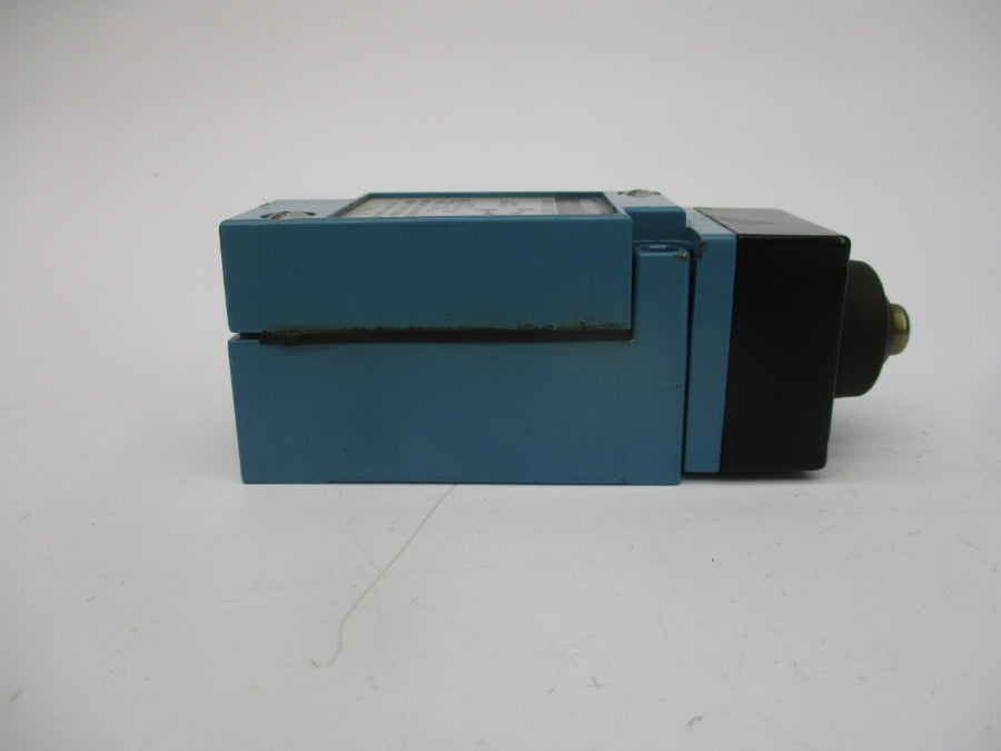 MICRO SWITCH LSC1A 600VAC 10A NSNP