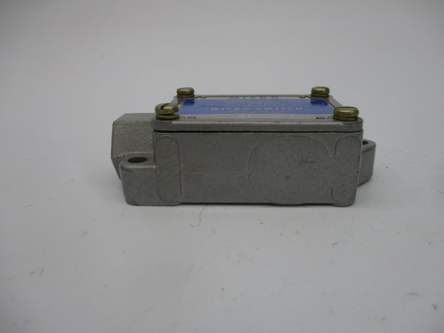 MICRO SWITCH BAF1-2RN 125-480VAC 20A (GY) (AS PICTURED) NSNP