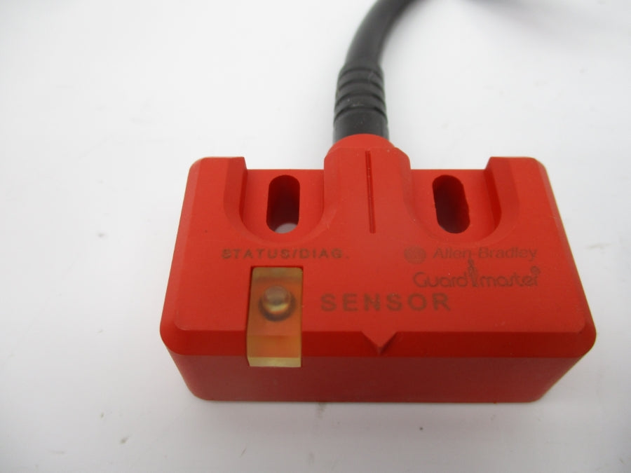 INDUSTRIAL SPARE PART 440N-Z21W1PA SER. A 24V NSNP